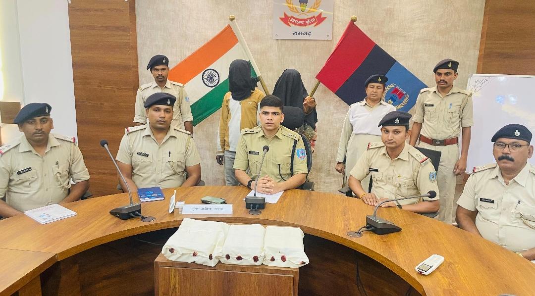 रजरप्पा ज्वैलर्स लूट केस में पुलिस ने जमीन के नीचे से बरामद किया 1.5 किलो चांदी 1 | Rashtra Samarpan News IMG 20260512 WA0013 | Rashtra Samarpan News